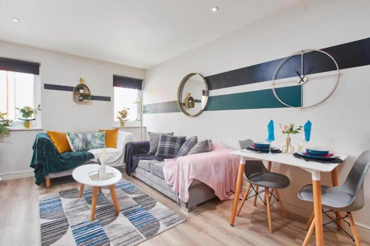Apartment Beautiful 1 Bedroom Flat In Leeds - Sleeps 4 *